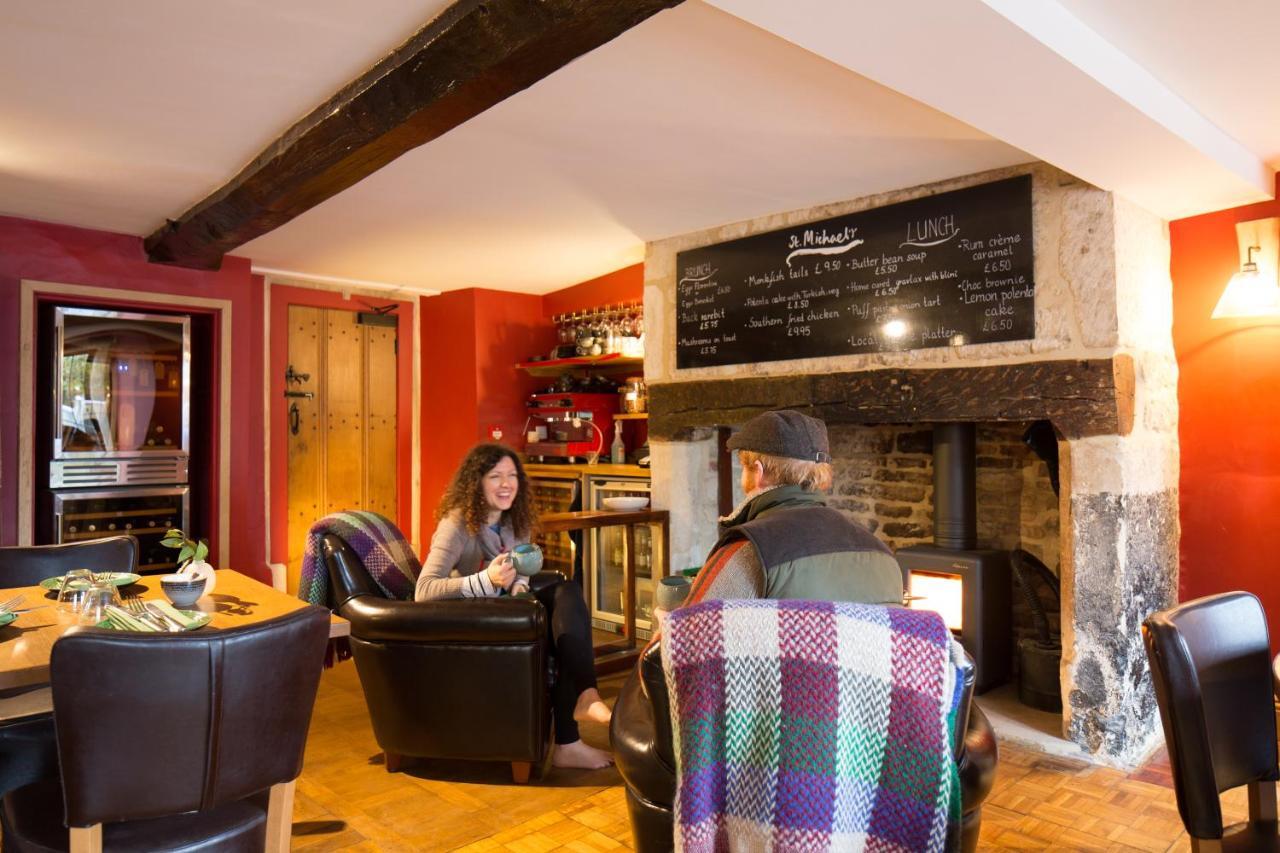 St.Michaels Bistro Bed & Breakfast Painswick Bagian luar foto
